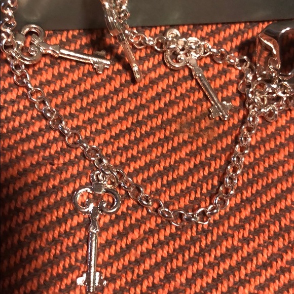 La Mer black charm wrap bracelet NWOT in box - Picture 6 of 6